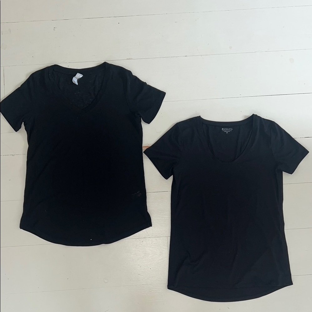 Athleta Black Short Sleeve Tees
